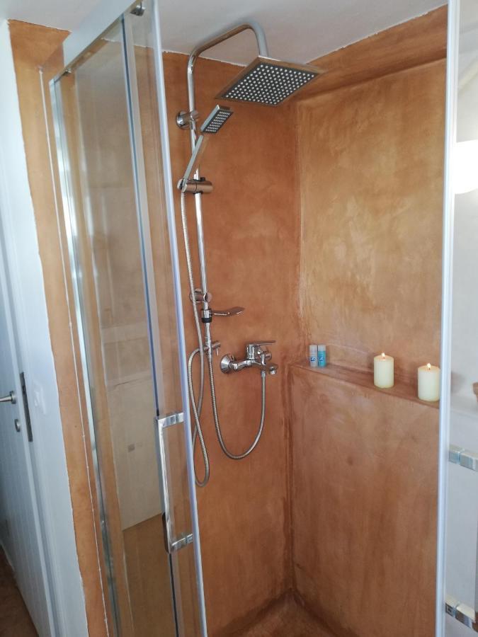 Yalos House Holiday home