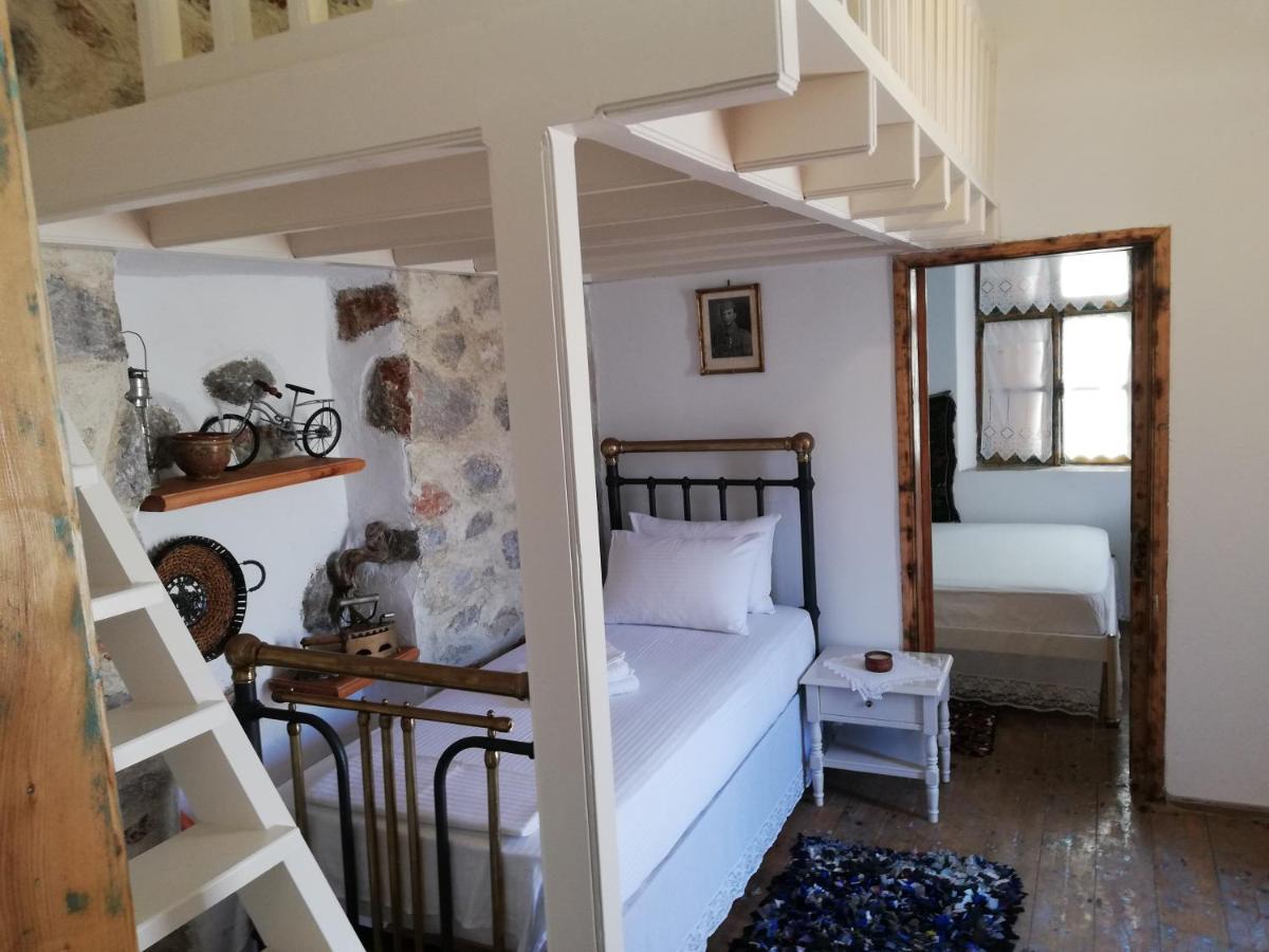 Yalos House Holiday home Pera Gyalos